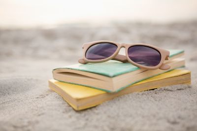 sunglasses-books-sand